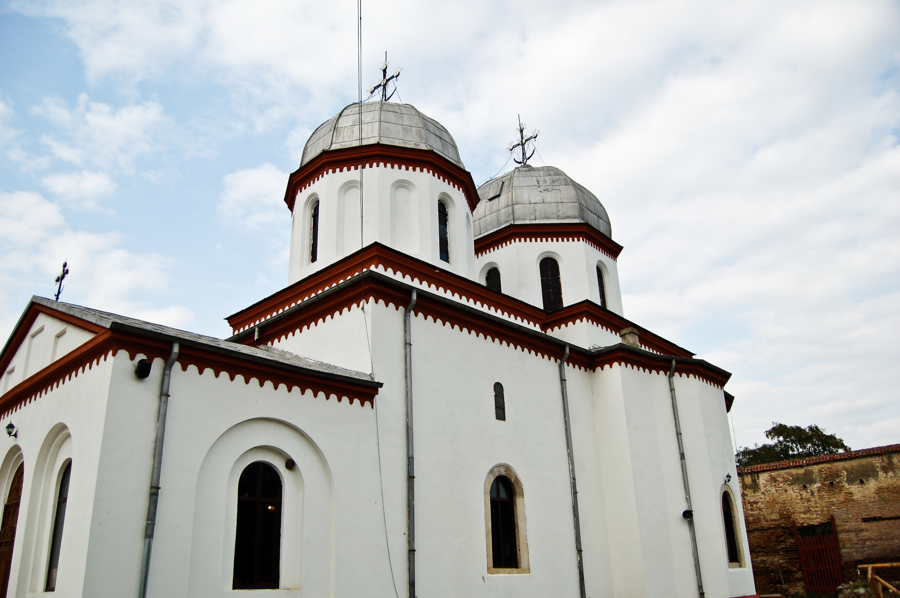 Biserica Sfântul Nicolae din Mănăstirea Comana