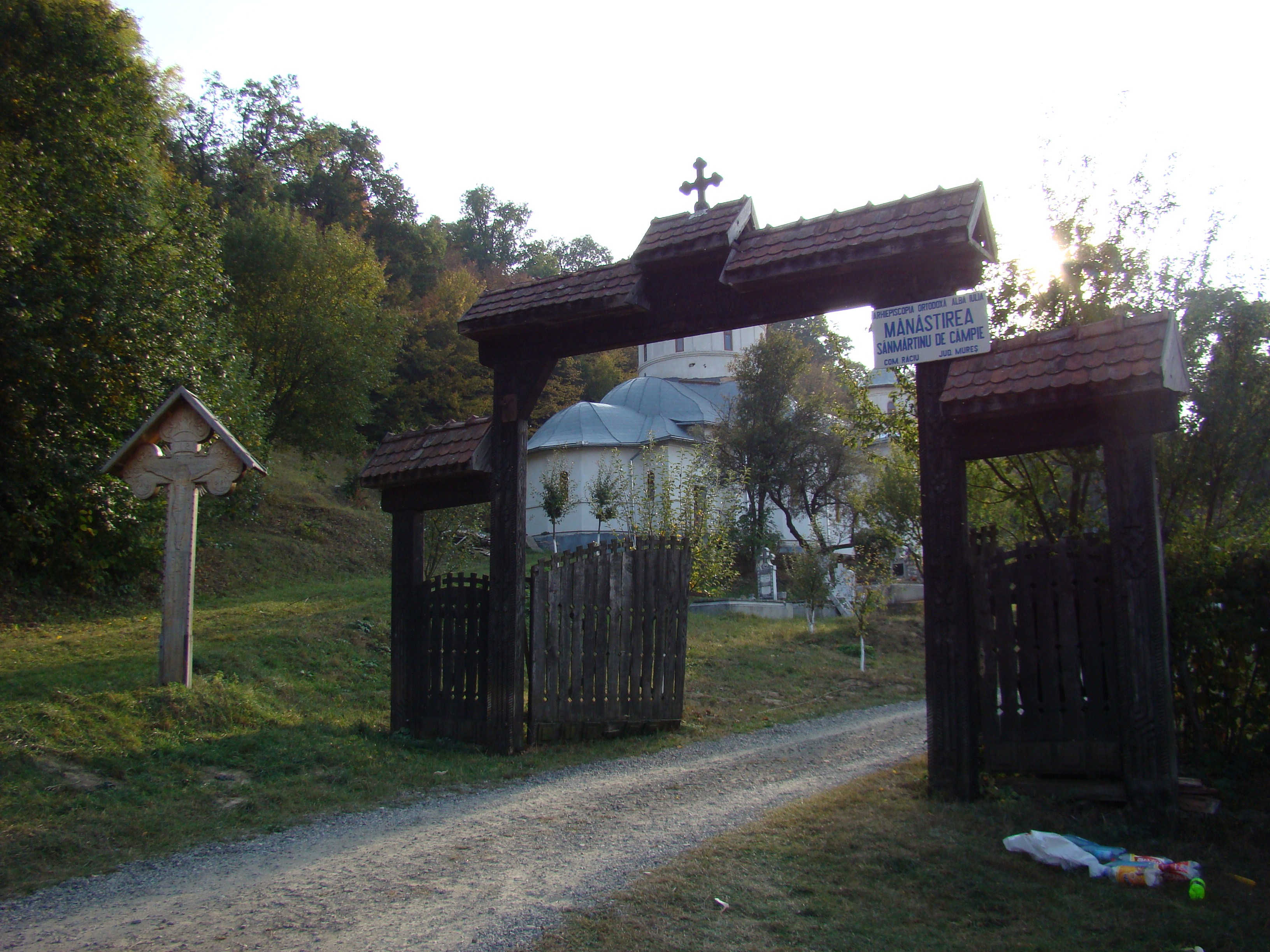 Biserica de zid a Mănăstirii din Sânmărtinul de Câmpie
